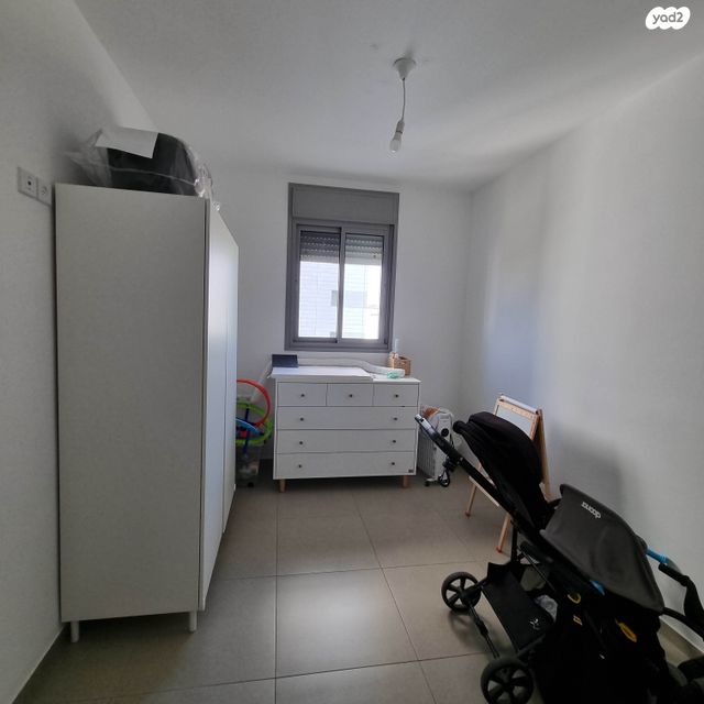 עוזי חיטמן 1