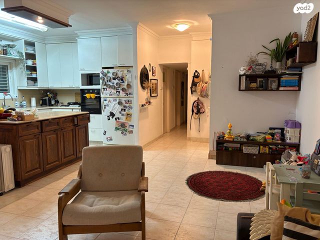 שדרות שאול המלך 9