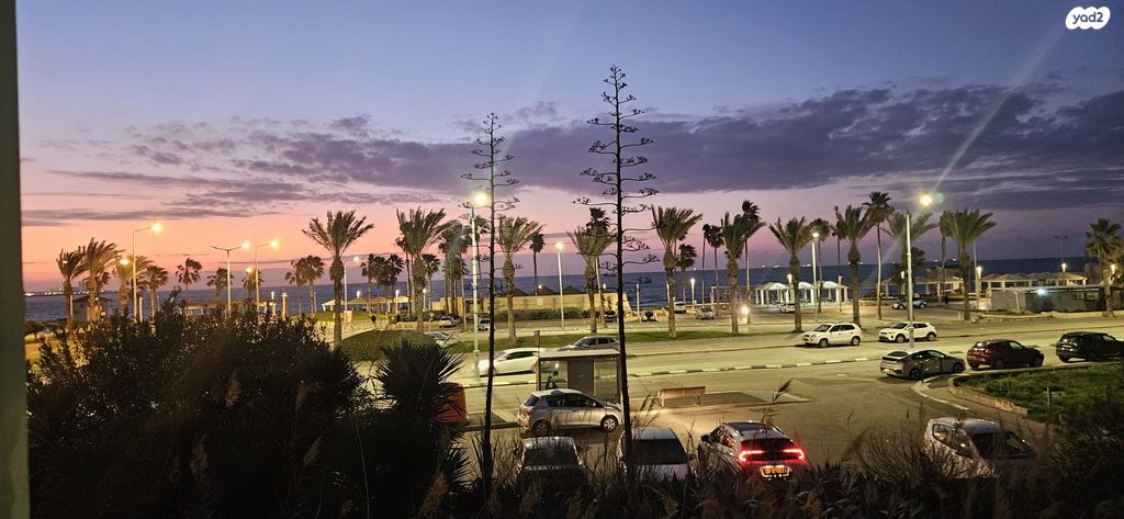 שדרות דגניה 60