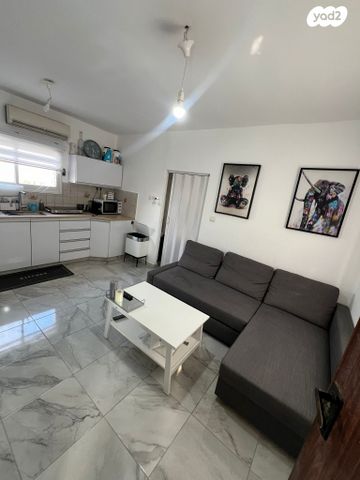 יוסף גדיש 24