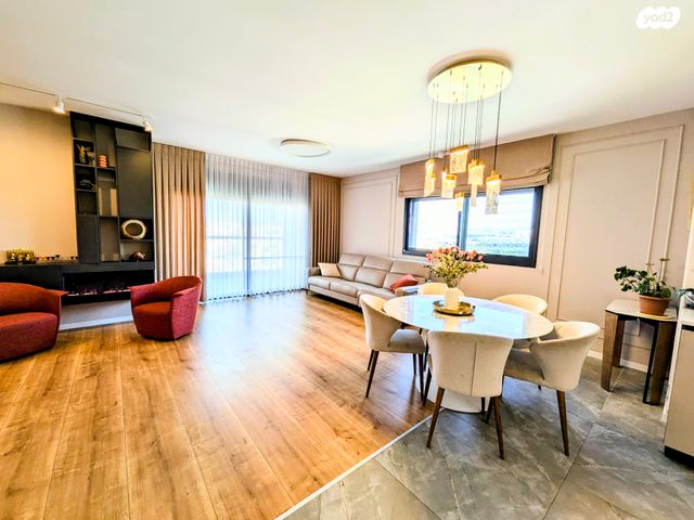 שרה אהרונסון 7