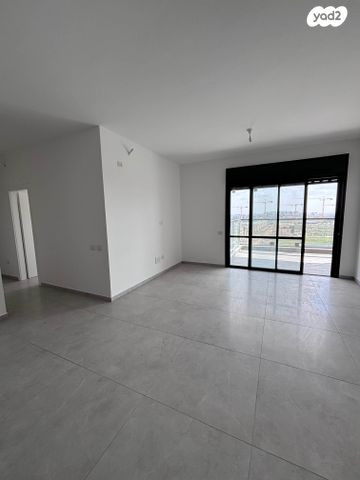 אריאל שרון 45