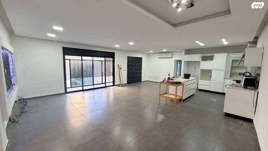 יצחק בן צבי 94