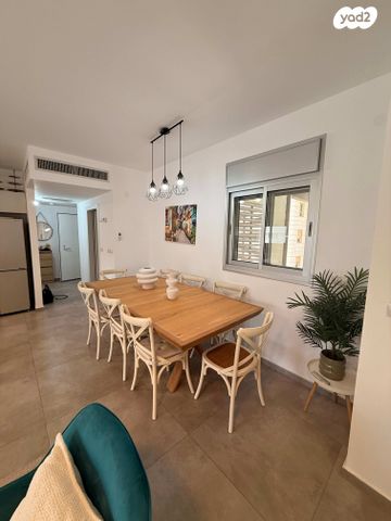 פרופ' יובל נאמן 12