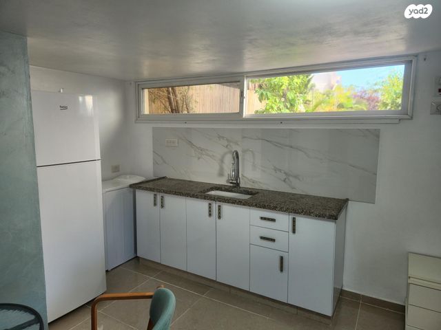 בבה אידלסון 6