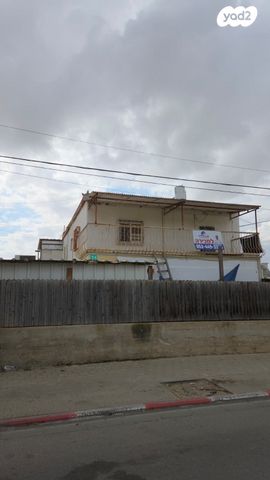 ארלוזורוב 21