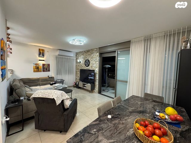 שדרות וייצמן 64