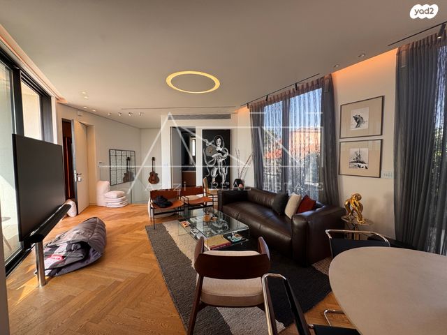 גג/ פנטהאוז