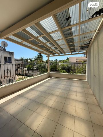 בנציון ישראלי 