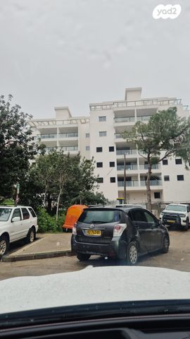 שדרות הצבי 38