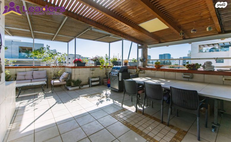 גג/ פנטהאוז, הרצליה הירוקה, נווה עובד, הרצליה