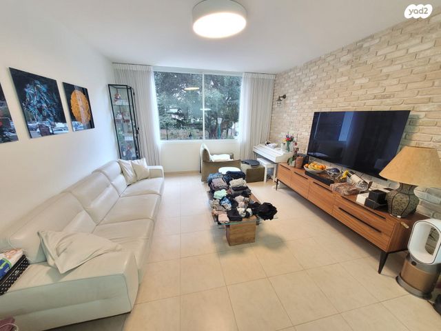 הרב יצחק חי טייב 