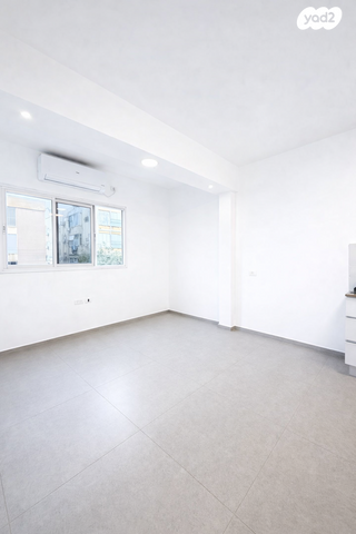 שדרות ירושלים 13