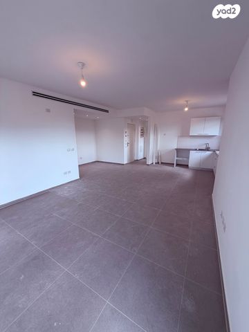 גולדה מאיר 66