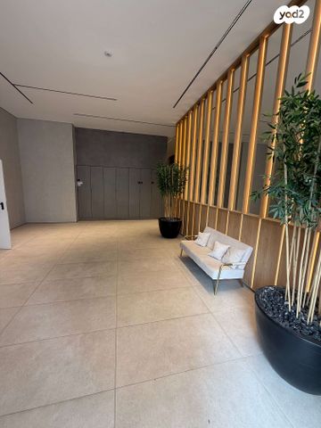 הרב מרדכי אליהו 18