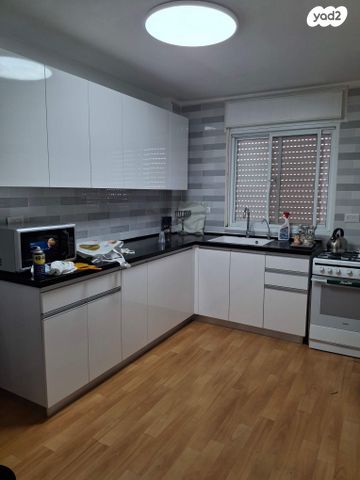 יציאת תש"ז 2