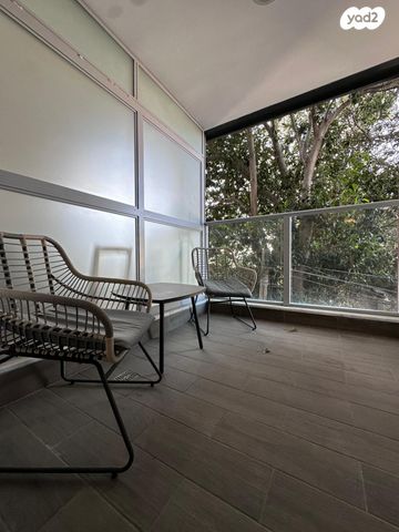 שרה אהרונסון 