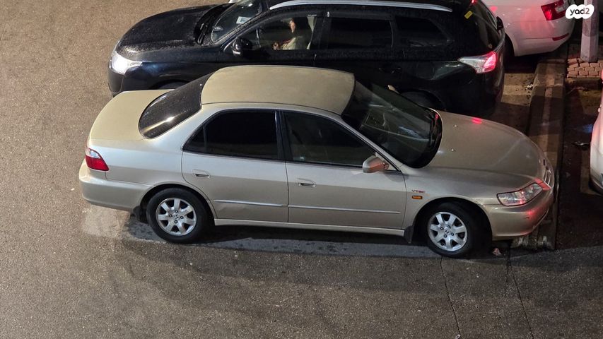 מודעת רכב הונדה אקורד