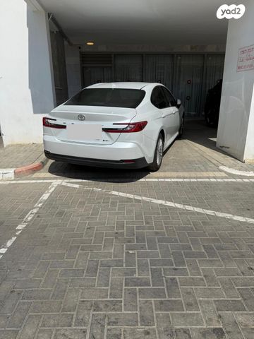 מודעת רכב טויוטה קאמרי