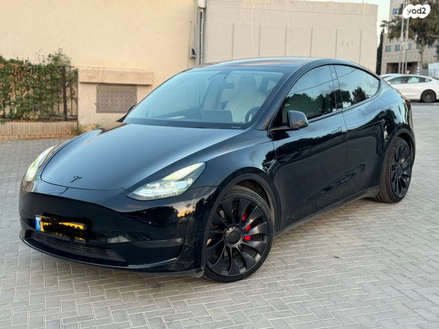 מודעת רכב טסלה מודל Y