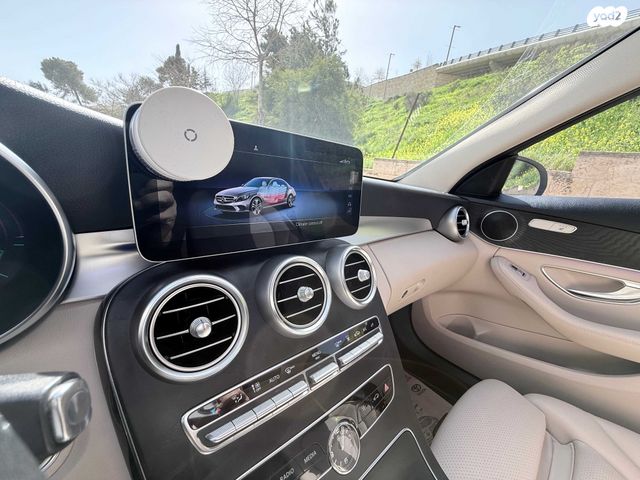 מודעת רכב מרצדס-בנץ C-class