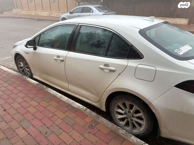 מודעת רכב טויוטה קורולה