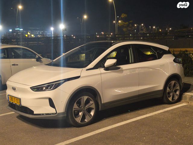 מודעת רכב ג׳ילי Geometry C