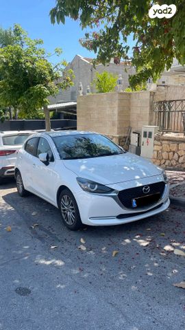 מודעת רכב מאזדה 2