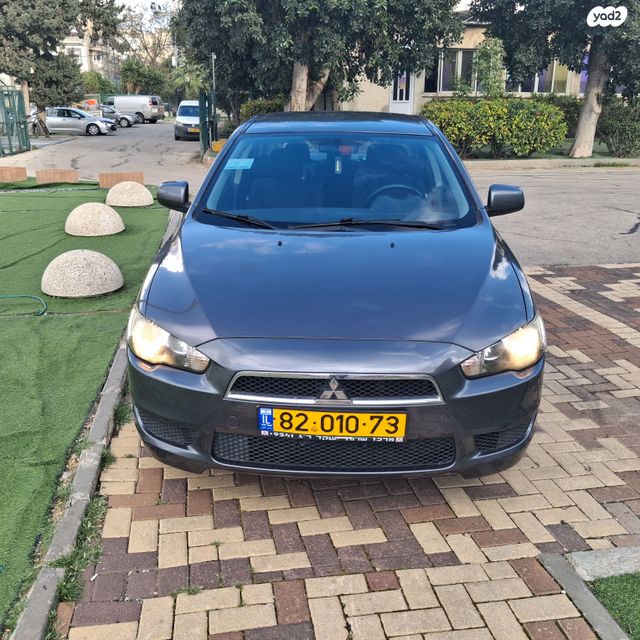 מודעת רכב מיצובישי לנסר