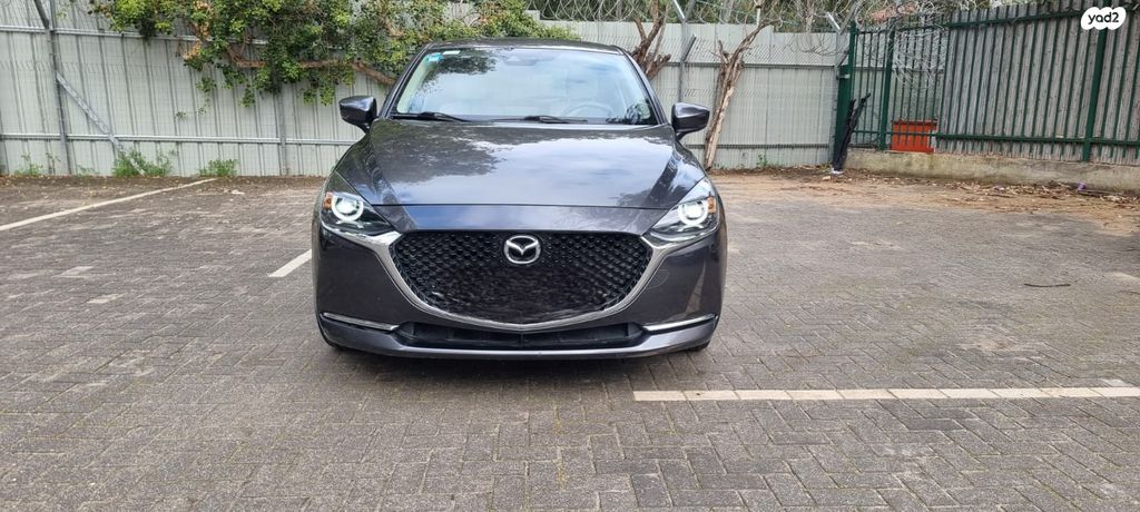 מודעת רכב מאזדה 2