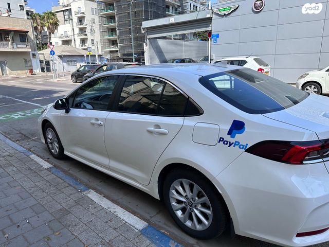 מודעת רכב טויוטה קורולה