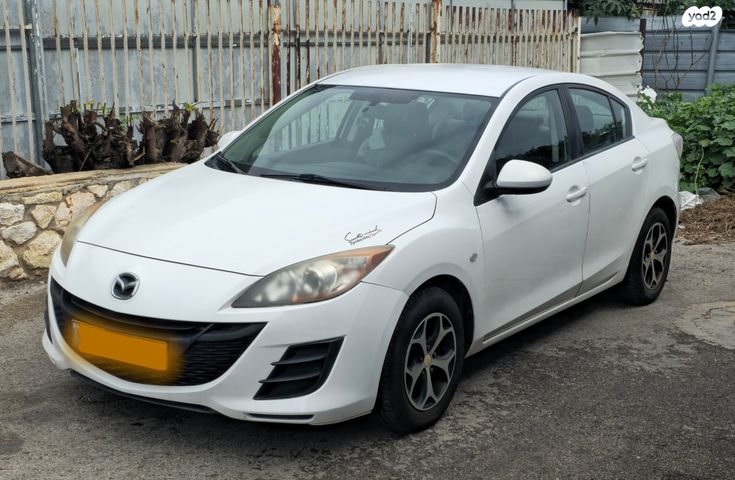 מודעת רכב מאזדה 3