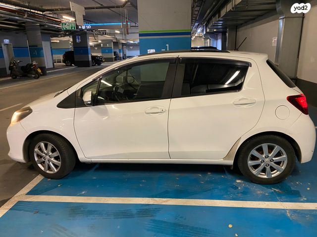 מודעת רכב טויוטה יאריס