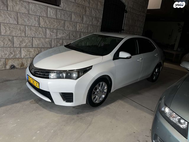 מודעת רכב טויוטה קורולה