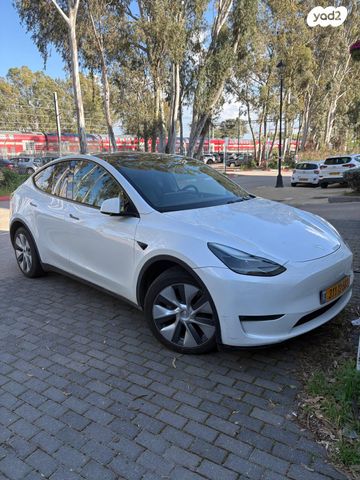 מודעת רכב טסלה מודל Y
