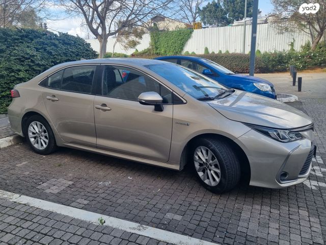 מודעת רכב טויוטה קורולה