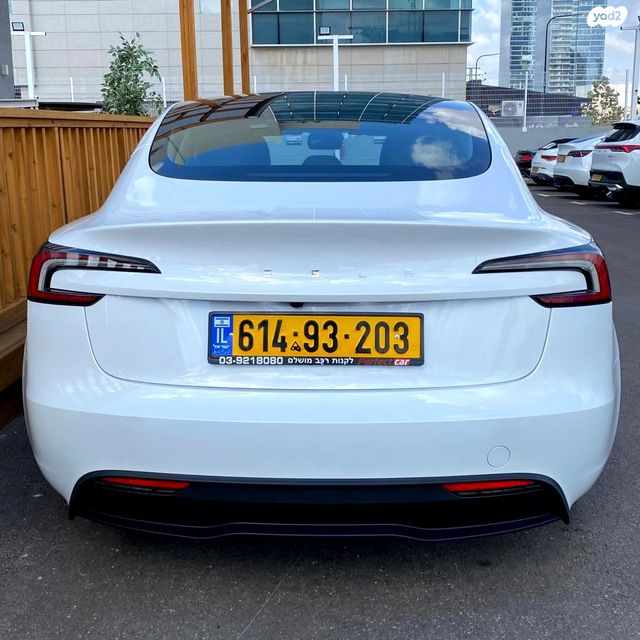 מודעת רכב טסלה מודל 3