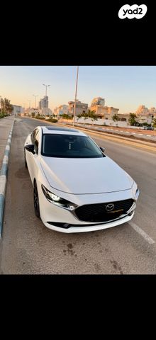 מודעת רכב מאזדה 3