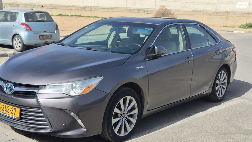 מודעת רכב טויוטה קאמרי