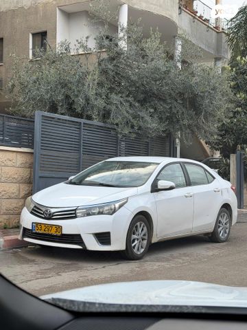 מודעת רכב טויוטה קורולה