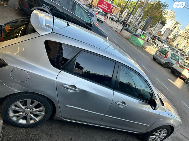 מודעת רכב מאזדה 3