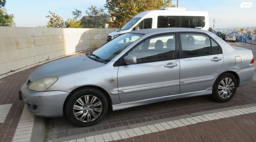 מודעת רכב מיצובישי לנסר