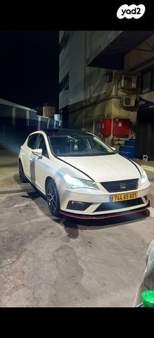 מודעת רכב סיאט לאון