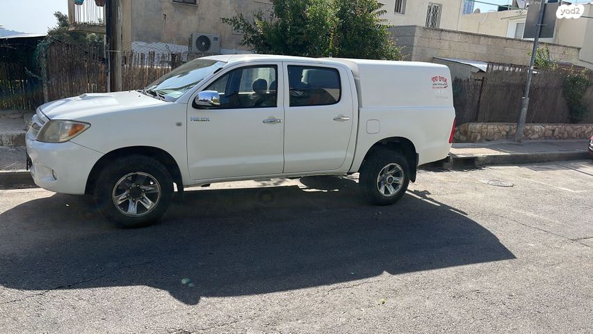 מודעת רכב טויוטה היילקס ויגו