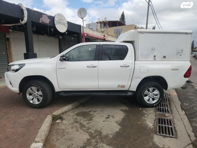 מודעת רכב טויוטה היילקס