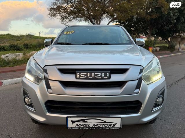 מודעת רכב איסוזו די-מקס