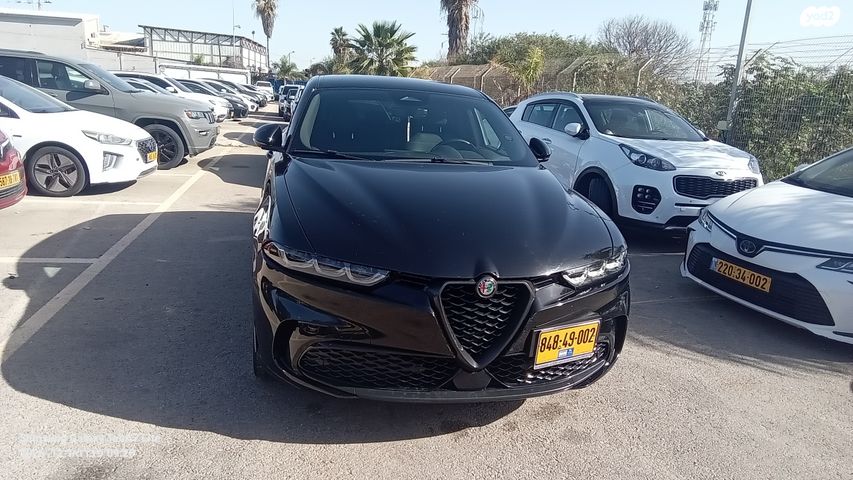 מודעת רכב אלפא רומיאו טונלה