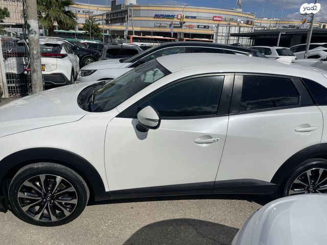 מודעת רכב מאזדה CX-3 1