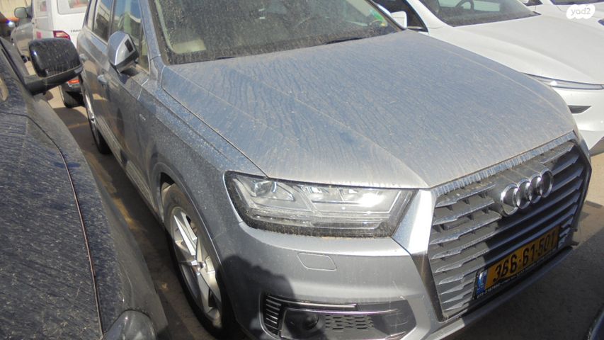 מודעת רכב אאודי Q7 2