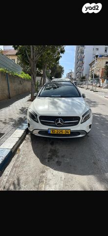 מודעת רכב מרצדס-בנץ GLA